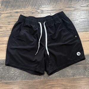 Men’s Vuori Kore shorts. Size small.